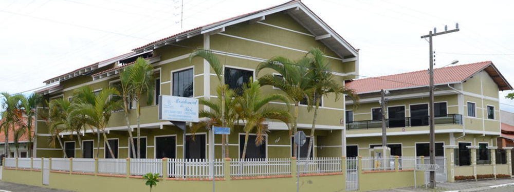 Apartpousada Residencial Dos Reis Sao Francisco do Sul Eksteriør billede