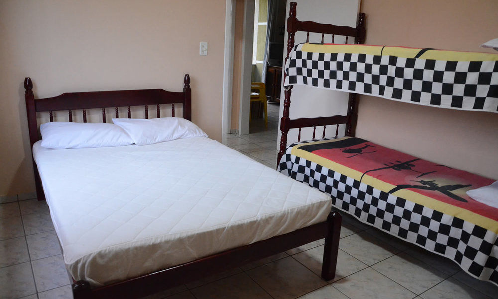 Apartpousada Residencial Dos Reis Sao Francisco do Sul Eksteriør billede